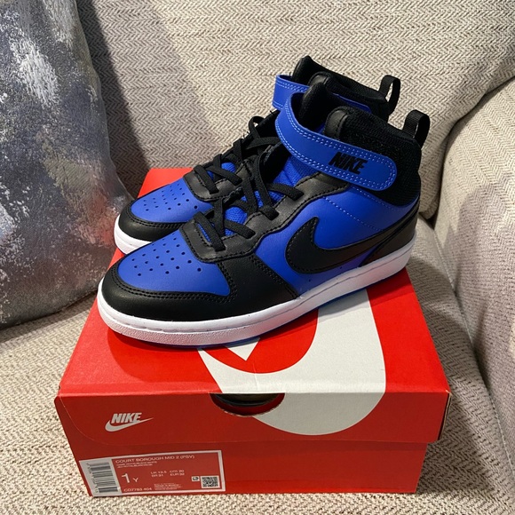 Nike court borough mid 2 boys size 1 blue/black NWT! - Picture 4 of 8